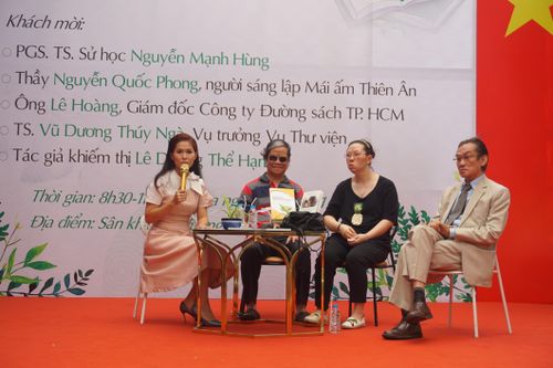 Ra mắt bộ sách dành cho người khiếm thị