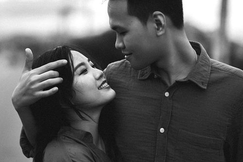 Ngắm bộ ảnh cưới mộc mạc khiến 'Chim Sẻ' không còn... đi nắng