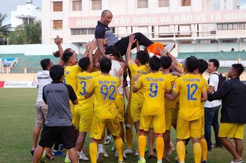 Hạ quân bầu Đức, Gia Định đoạt vé chót lên chơi hạng Nhất