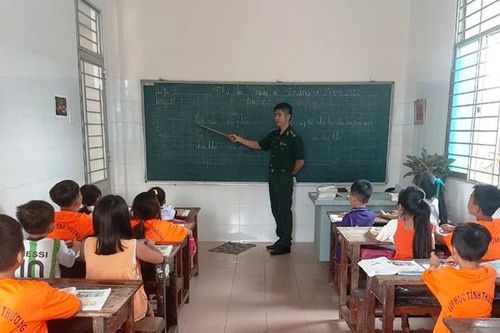 Người thầy của trẻ em nghèo Bến Lức