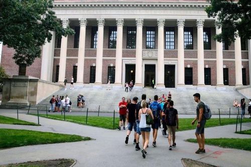 Ông trùm gốc Trung bị bắt vì hối lộ 1,5 triệu đô-la 'chạy trường' Harvard