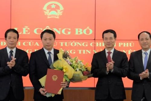 Bộ Thông tin và Truyền thông có tân Thứ trưởng 8X