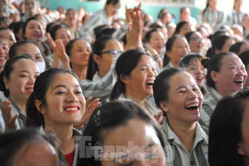 Phạm nhân được cấp 17kg gạo mỗi tháng