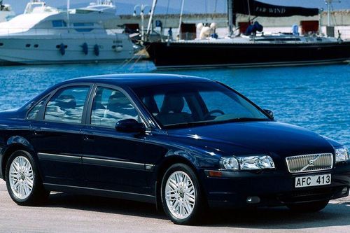 Volvo triệu hồi hơn 54 nghìn xe có nguy cơ nổ túi khí