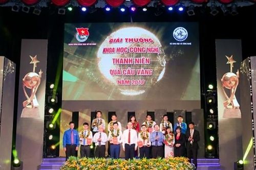 20 ứng viên Giải thưởng Quả Cầu Vàng vào vòng bình chọn trực tuyến