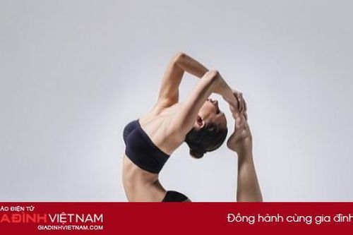 5 động tác yoga đơn giản giúp vòng 1 căng tròn, nảy nở