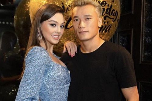 Thủ môn Bùi Tiến Dũng sẽ bị thanh lý sớm nếu cứ chơi tệ, ồn ào đời tư với người mẫu