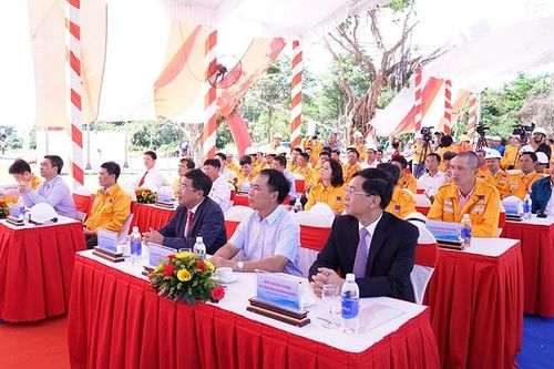 Dòng khí đầu tiên từ mỏ Sao Vàng – Đại Nguyệt đã 'cập bờ'