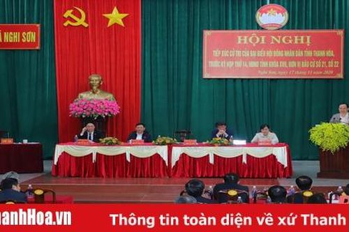 Ủy viên Trung ương Đảng, Chủ tịch HĐND tỉnh Trịnh Văn Chiến và Tổ đại biểu HĐND tỉnh tiếp xúc cử tri thị xã Nghi Sơn
