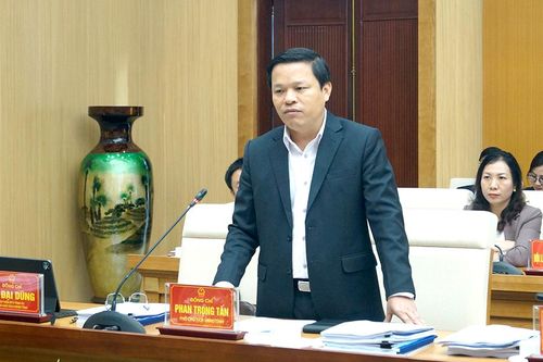 Chủ tịch UBND tỉnh cho ý kiến vào các nội dung dự kiến trình HĐND tỉnh tại kỳ họp thứ Mười một
