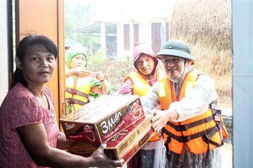Tích cực hỗ trợ Nhân dân khắc phục hậu quả bão lũ