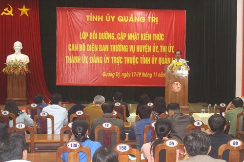 Khai giảng lớp bồi dưỡng kiến thức cho cán bộ đối tượng 4