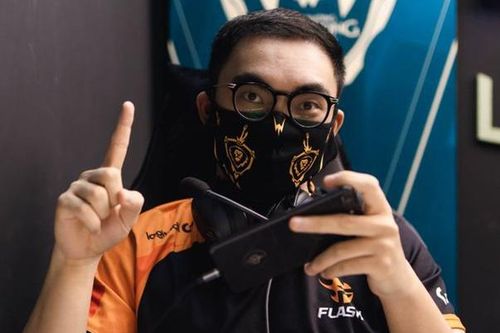 Team Flash sử dụng đội hình mạnh nhất ở AIC 2020