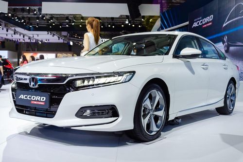 Những mẫu xe được giảm giá trăm triệu đồng trong tháng 11