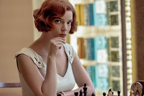 Giải mã 'Queen's Gambit'