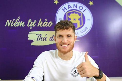 HLV Lê Quốc Vượng: 'Khó để tìm cầu thủ chất lượng'