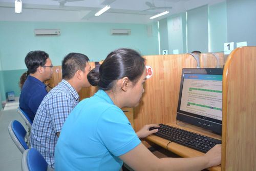 Sát hạch định kỳ để nâng chất cán bộ