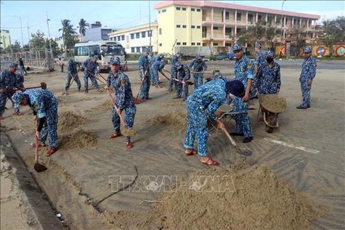 Thủ tướng yêu cầu không để người dân không có chỗ ở, thiếu đói, bệnh tật