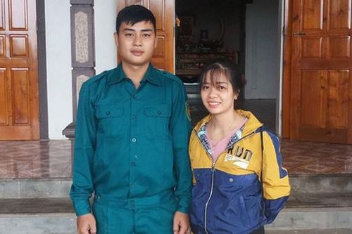Tặng Bằng khen cho hai cán bộ Nghệ An cứu người bị lũ cuốn trôi