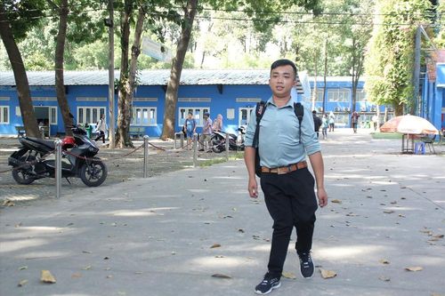 Cậu học trò nhuyễn xương theo đuổi công nghệ thông tin