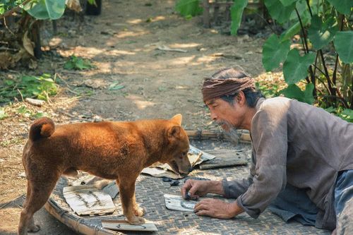 Lộ hình ảnh cậu vàng bị bắt trói trong teaser mới