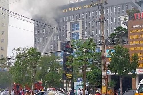 Cháy khách sạn cao tầng ở Vinh