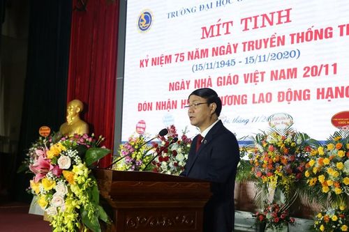 Trường đại học Giao thông Vận tải đón nhận Huân chương