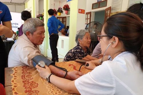 Tốc độ già hóa dân số của Việt Nam nhanh nhất thế giới