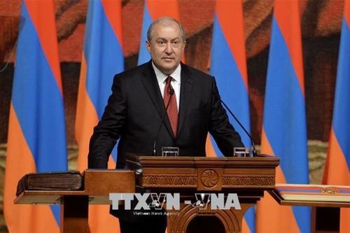 Tổng thống Armenia kêu gọi bầu cử Quốc hội sớm