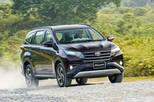 Quyết đấu Mitsubishi Xpander, Toyota Rush tăng thêm ưu đãi