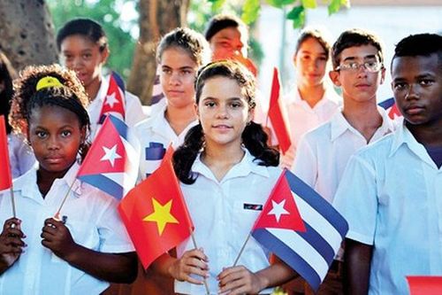 Triển lãm 'Cuba trong trái tim nhân dân Việt Nam'