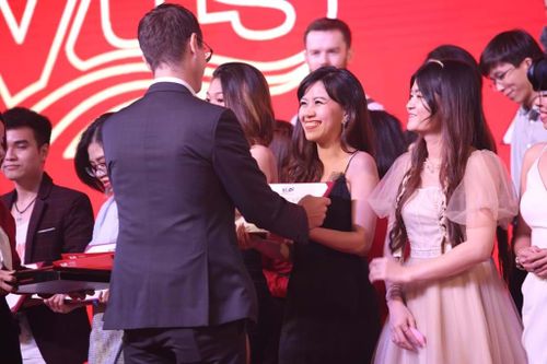 VUS tri ân những 'siêu anh hùng trong đời thực' nhân dịp 20.11