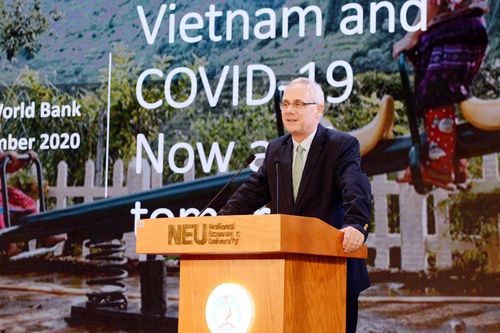 Chuyên gia World Bank: Việt Nam kiên cường trong một thế giới suy sụp