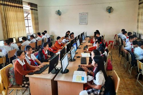 20 năm chắp cánh ước mơ con chữ