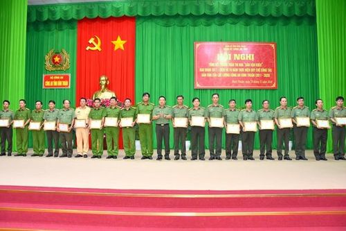 Công an tỉnh Bình Thuận tổng kết phong trào thi đua 'Dân vận khéo'