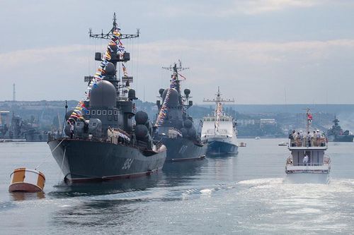 NATO dọa đóng cả eo biển Bosphorus và Gibraltar, khóa chặt Hạm đội Biển Đen