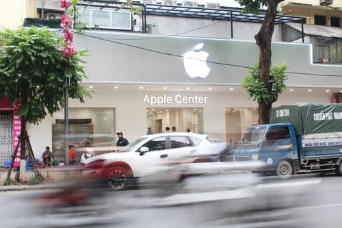 Cửa hàng nhái Apple Store ở Hà Nội sẽ phải gỡ logo táo khuyết