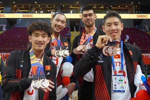 Dàn sao bóng rổ Việt kiều sau tấm HCĐ ở SEA Games