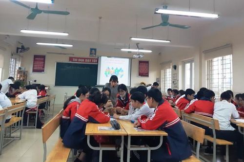 Chuyện chưa kể về hành trình 65 năm trồng người của trường THCS Dịch Vọng