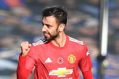 Tin bóng đá MU 19/11: Barca, Real nhăm nhe 'cướp' Fernandes. Lộ 5 mục tiêu phiên chợ Đông