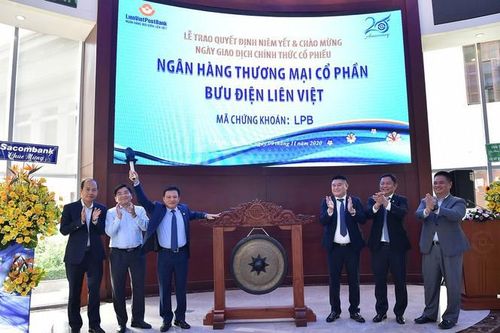 LienVietPostBank chính thức niêm yết tại sàn HOSE