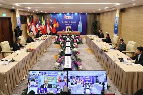 Tạo đà phát triển kinh tế