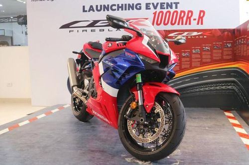 Siêu môtô Honda CBR1000RR-R tiền tỷ tại Việt Nam dính lỗi