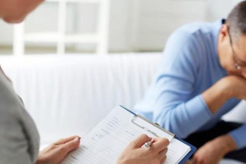 Bác sĩ điều trị cho quý ông cương dương suốt 30 giờ: Chữa ngay, ngại là rất hại!