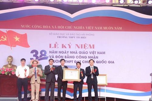 Hải Phòng: Thêm một trường THPT đón danh hiệu Trường chuẩn Quốc gia