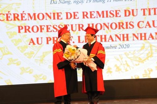 ĐH Đà Nẵng phong tặng Giáo sư danh dự cho GS.TSKH Lê Thành Nhân