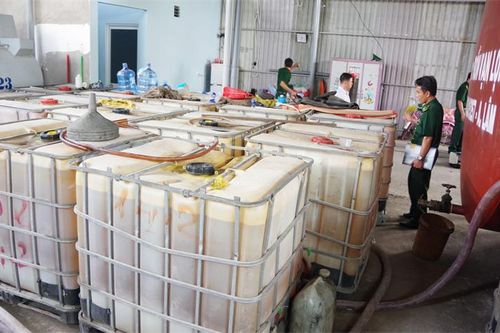 Đường dây sản xuất xăng giả quy mô 'khủng' tại Vũng Tàu bị triệt phá như thế nào?