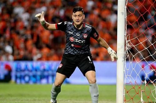 Văn Lâm thi đấu xuất sắc, Muangthong United vẫn thất bại ở Thai League