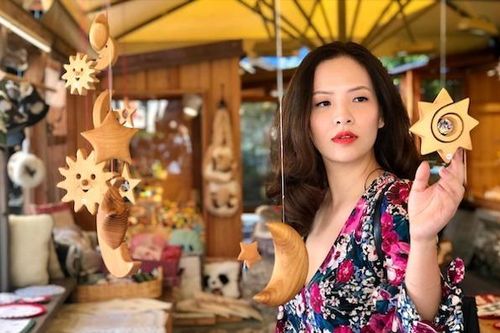 MC Đan Lê tuổi 37 đẹp mặn mà và hạnh phúc viên mãn