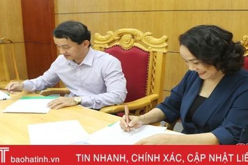 Gói vay 16.000 tỷ đồng trả lương lao động ngừng việc do Covid-19 chính thức được giải ngân tại Hà Tĩnh